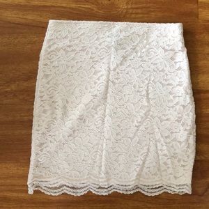 H&M lace mini
